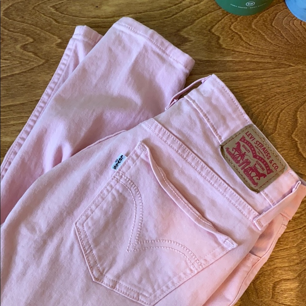 *SOLD* Levi’s Skinny Jeans